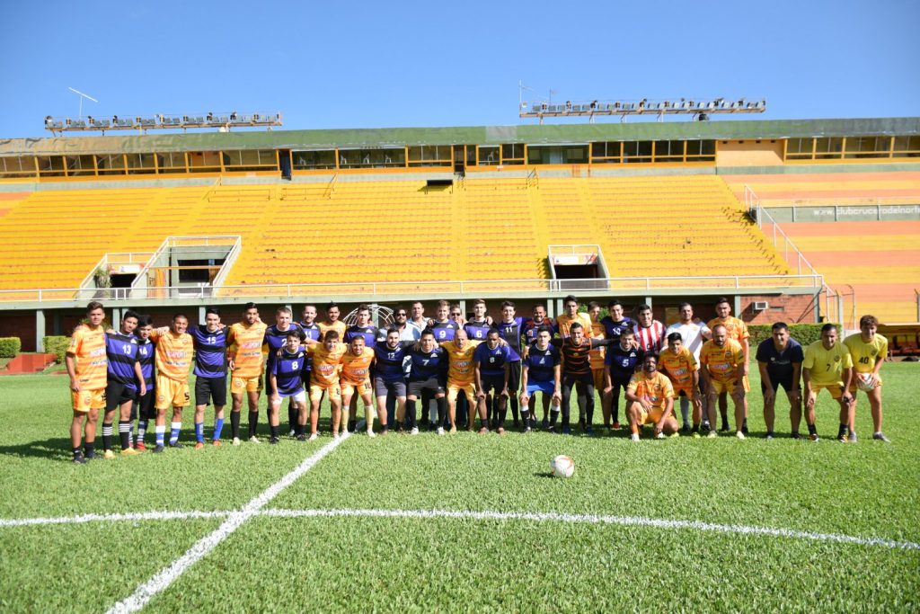 Los ganadores de la Liga Universitaria 2017 jugaron un partido amistoso con Crucero del Norte