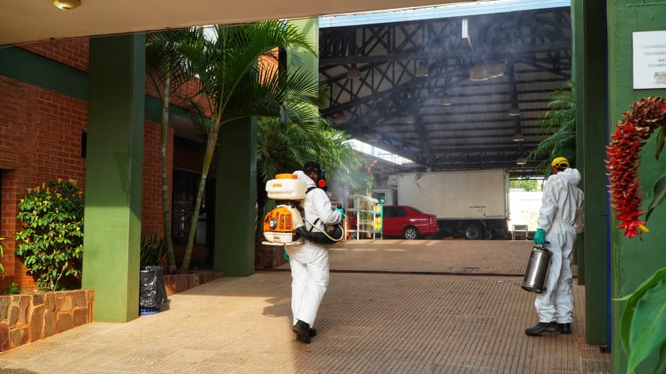 Fumigan el Mercado Concentrador Zonal de Posadas