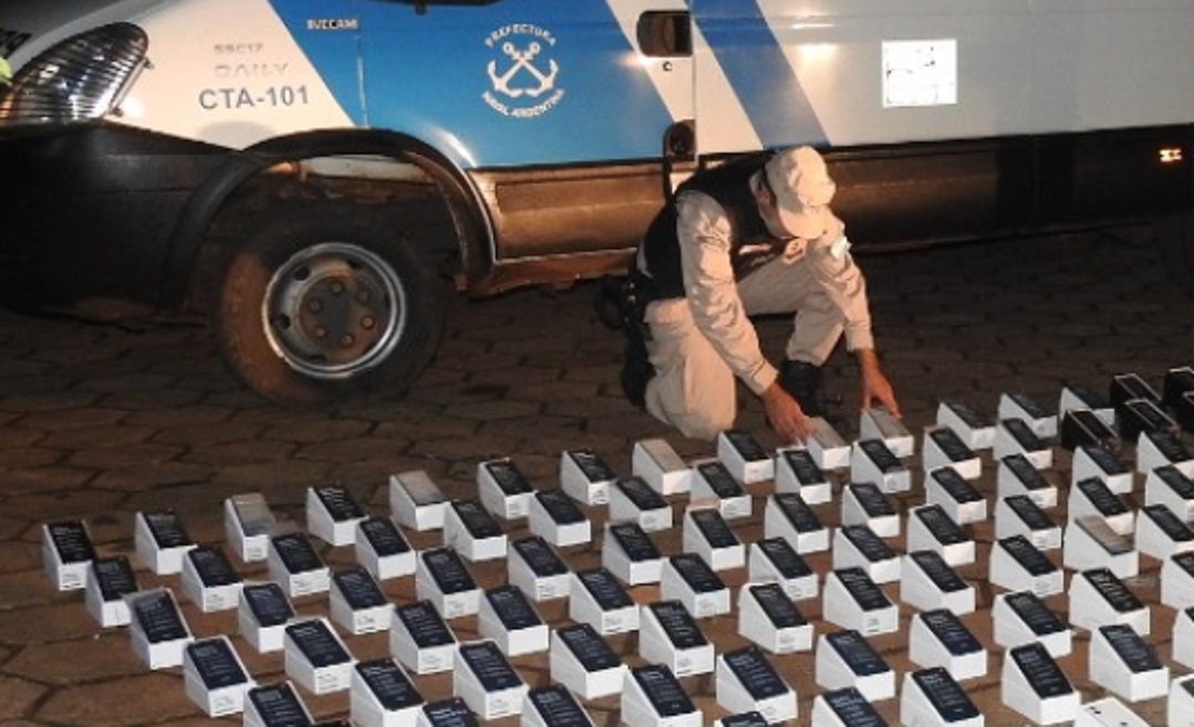Puerto Iguazú: incautaron mercadería de contrabando por más de ...
