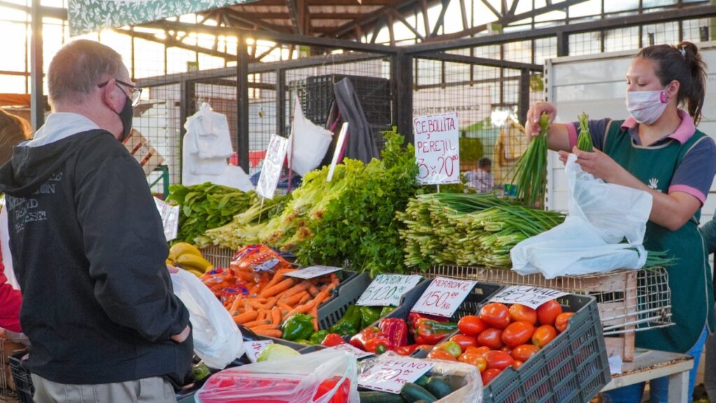 Con ofertas especiales, el Mercado Concentrador Zonal de Posadas celebra su semana aniversario