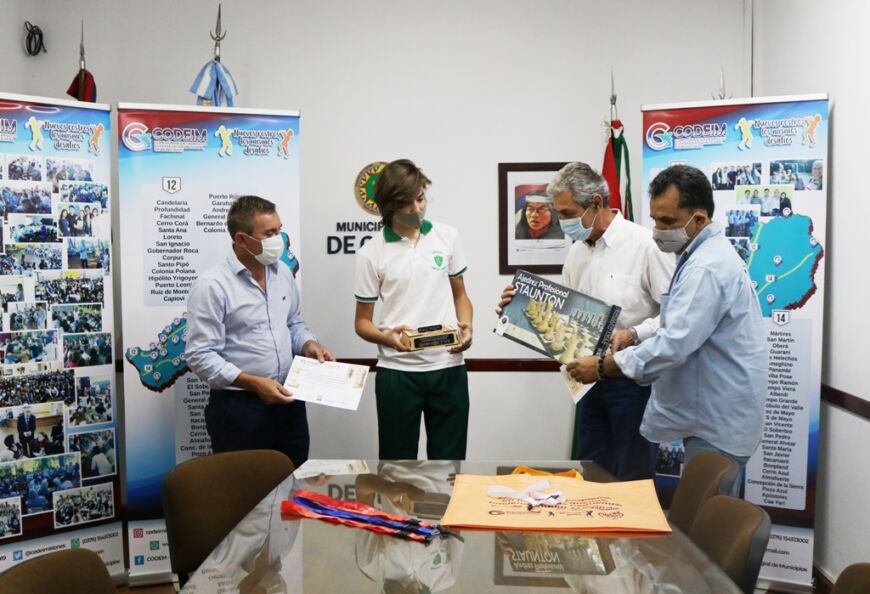 Oberá: entregaron premio del Torneo de Ajedrez Copa Virtual CODEIM 2020