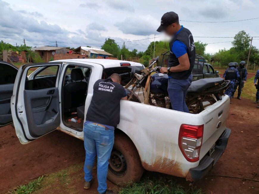 Droga, armas y camionetas secuestradas: el saldo de 8 allanamientos realizados en el norte de Misiones