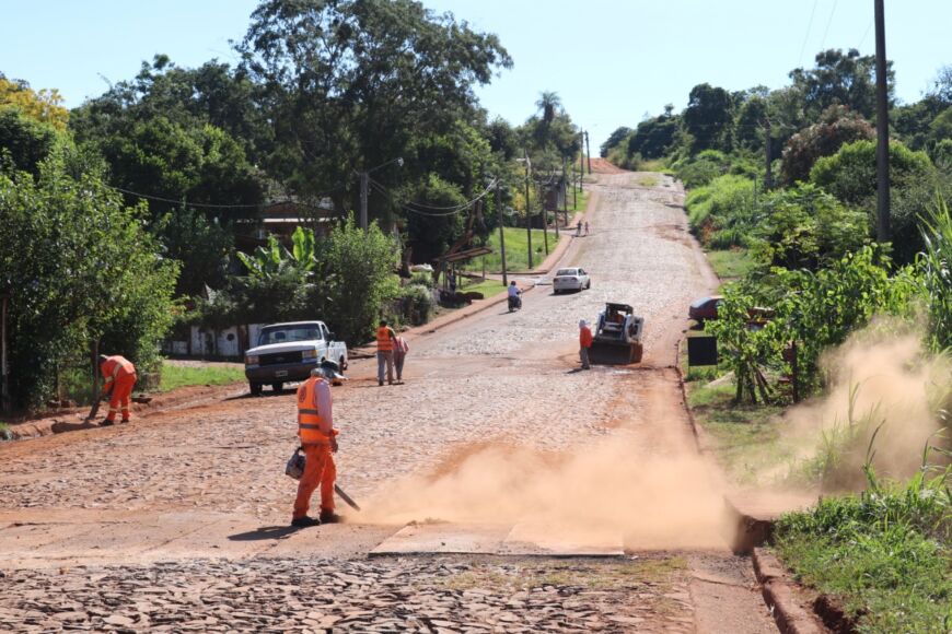Vialidad comenzó los trabajos de asfaltado sobre la avenida Yerbal Viejo de Oberá