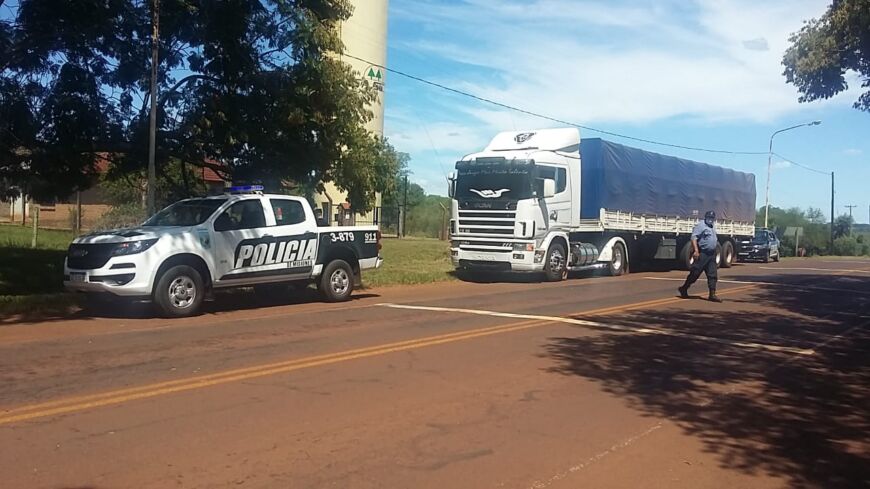 Interceptaron otros dos camiones que intentaron ingresar soja de manera ilegal a Misiones